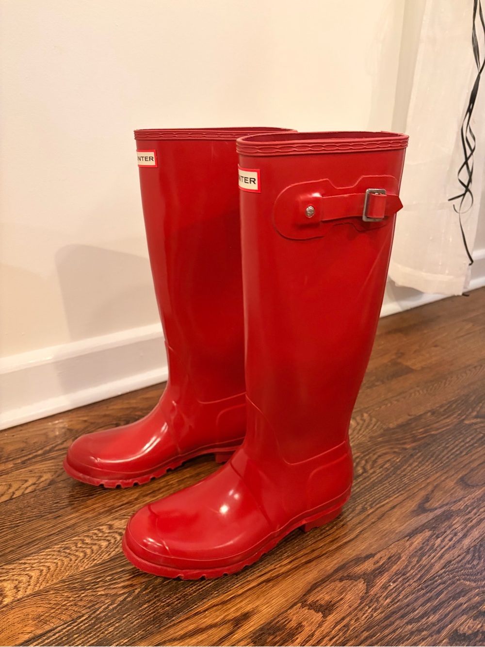 Hunter Women's Tall Red Gloss Rain Boots - Picture 2 of 6